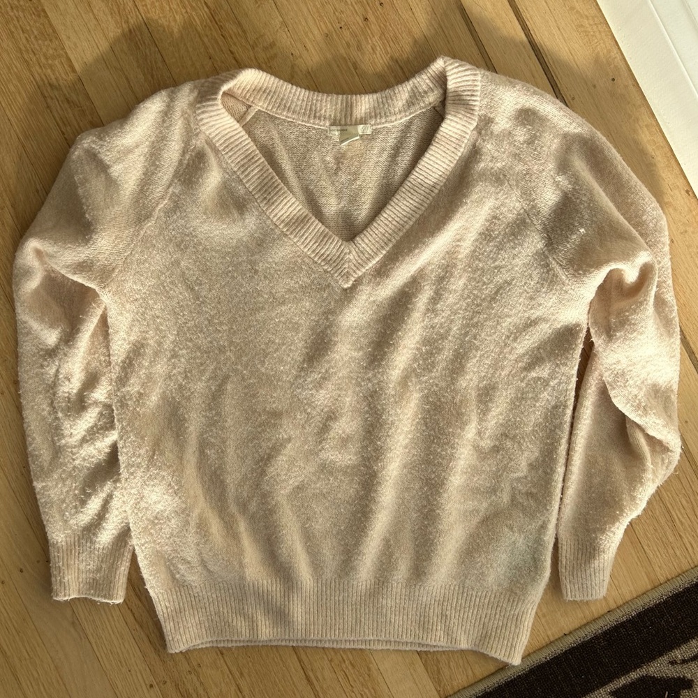 Pale pink H&M v-neck sweater